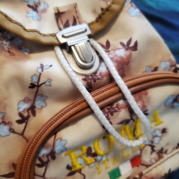 Italy Mini Backpack🇮🇹 - Picture 4 of 8